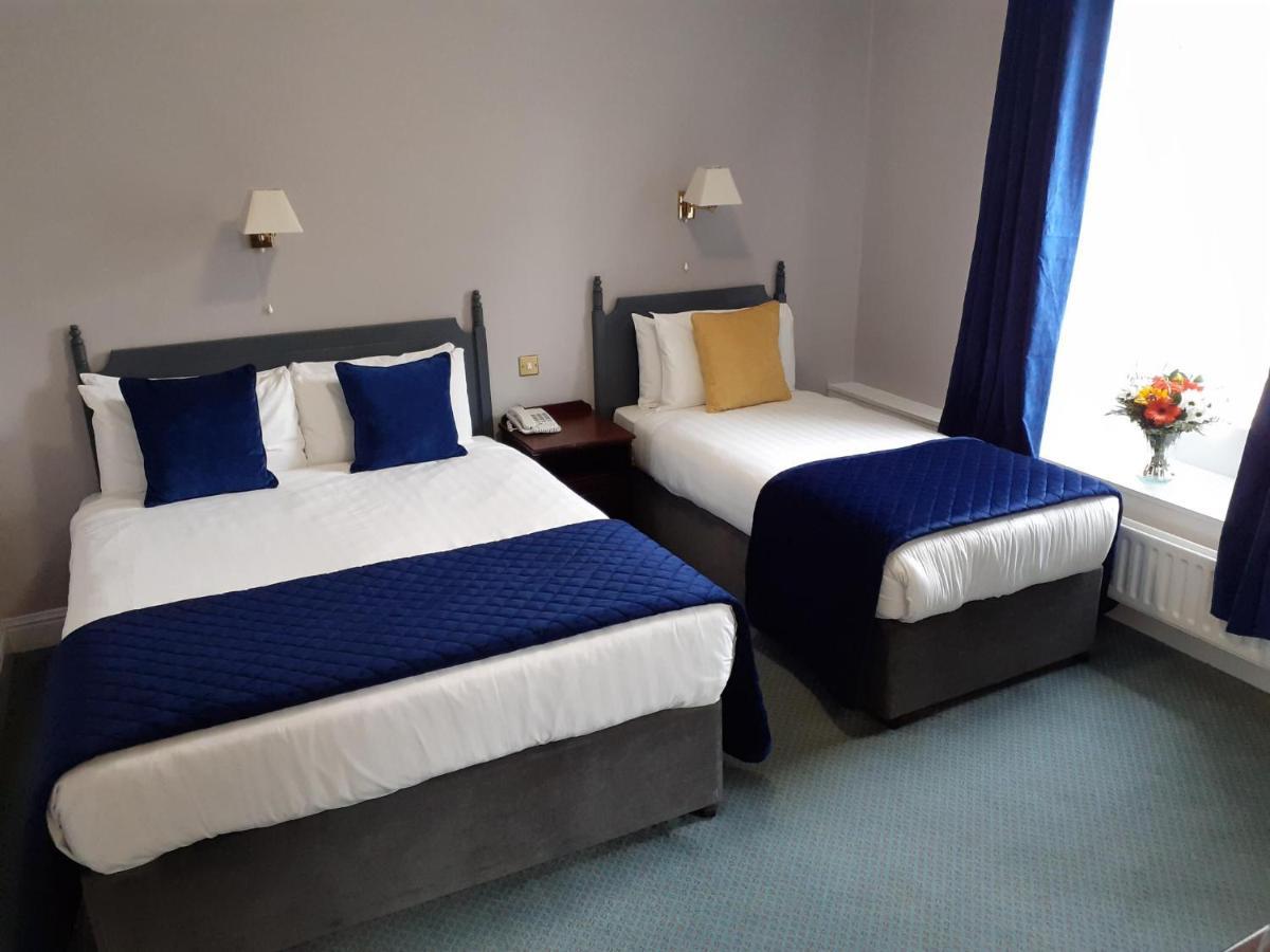 Commodore Hotel Cobh Exteriér fotografie