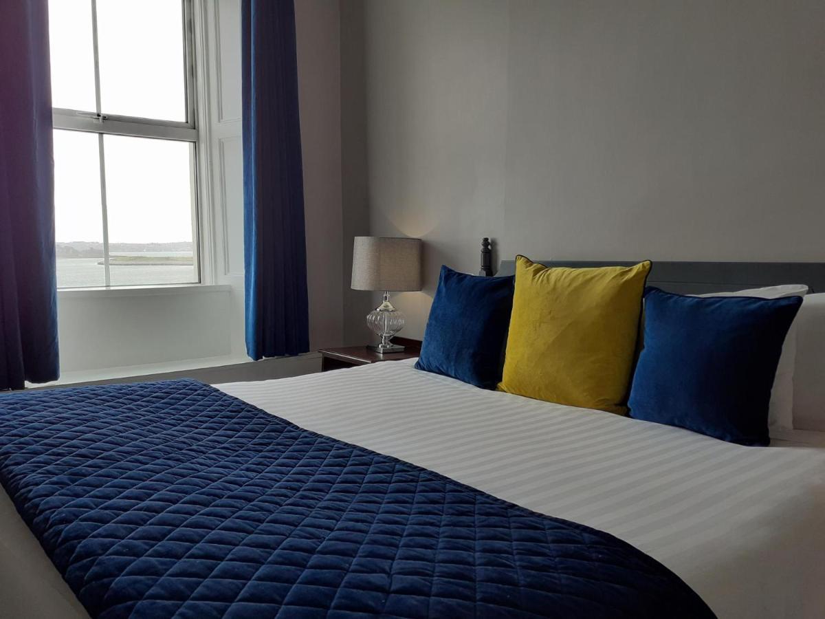 Commodore Hotel Cobh Exteriér fotografie