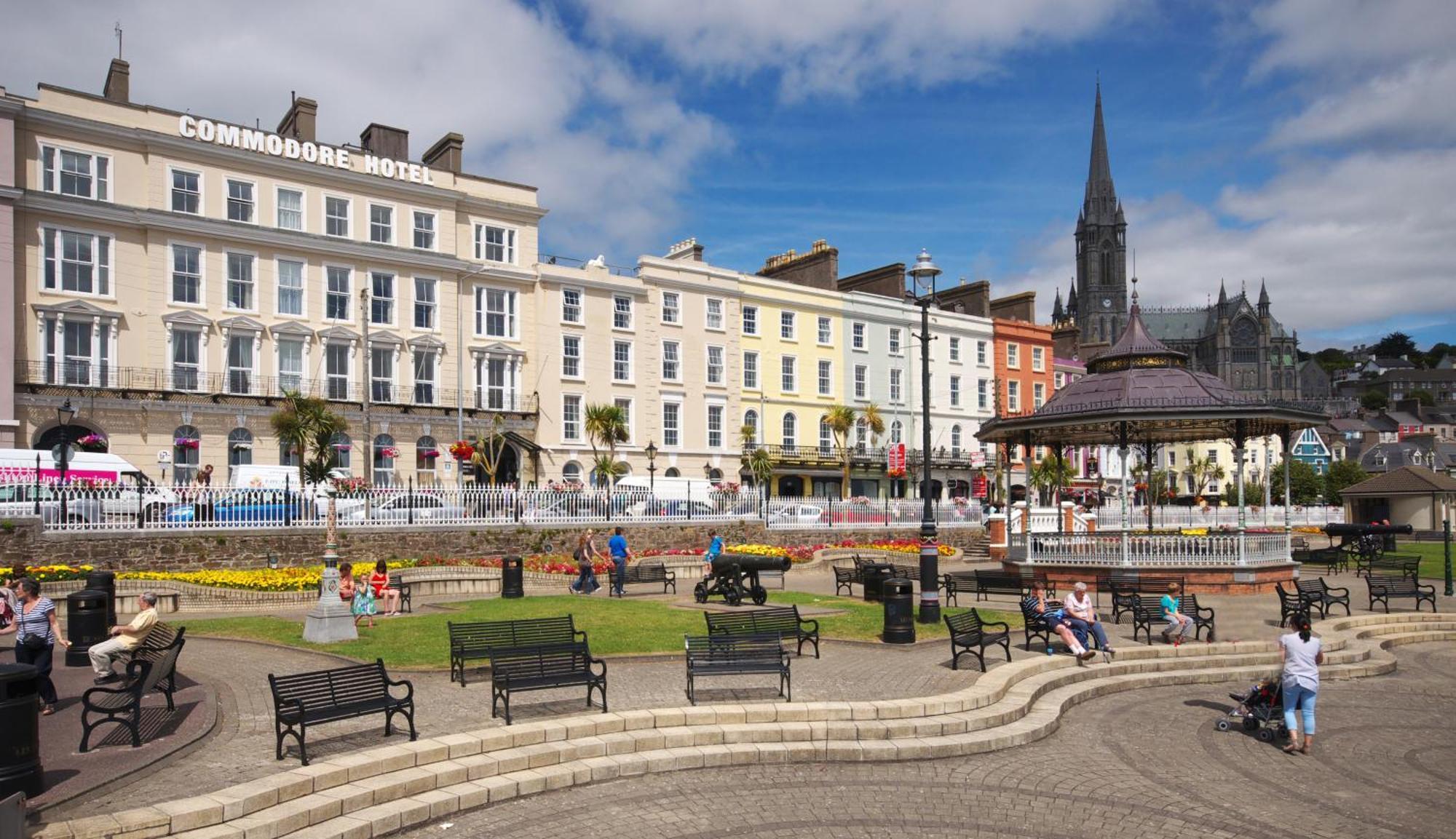 Commodore Hotel Cobh Exteriér fotografie