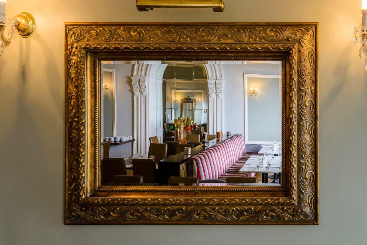 Commodore Hotel Cobh Exteriér fotografie